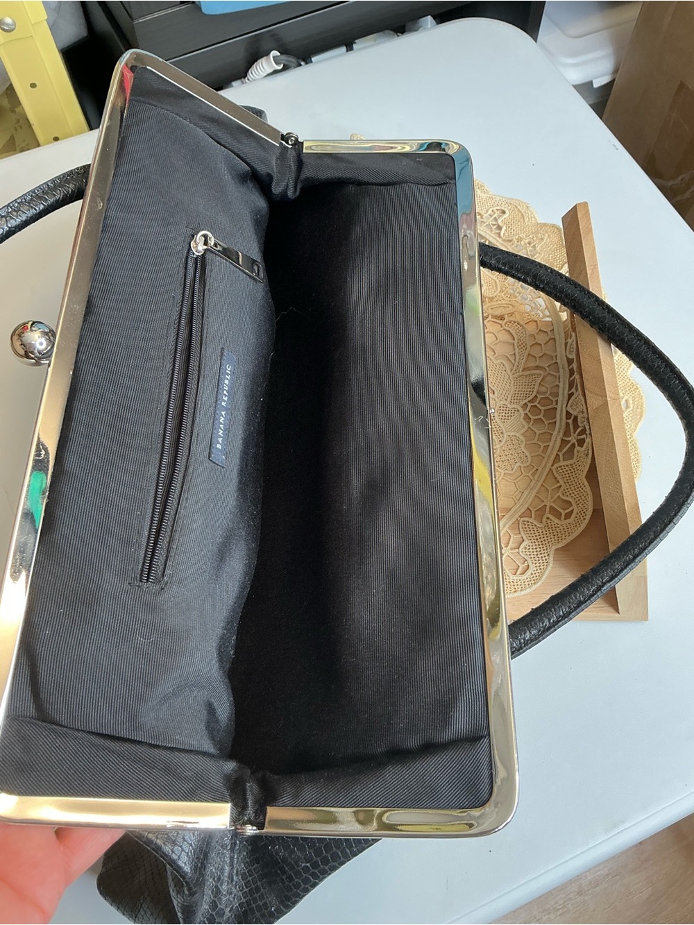 2404 -BANANA REPUBLIC Black Snakeskin Embossed Leather Framed Satchel Bag - Vint - Picture 8 of 16